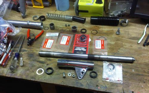 Quite a lot of parts for a simple shock!